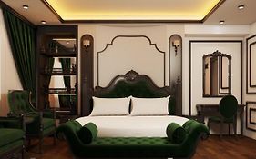Victoria Hotel Me Tri